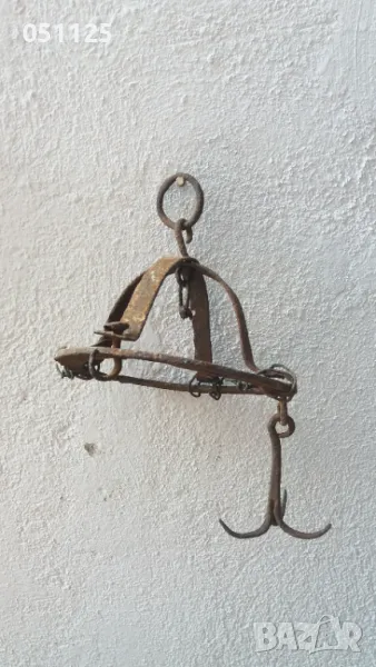 стара кука за вадене на бакъри от кладенец , снимка 1