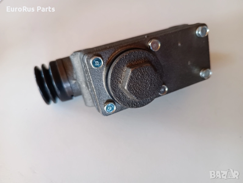 Цилиндър спирачен главен УАЗ 452 чугунен еднокръгова, снимка 1