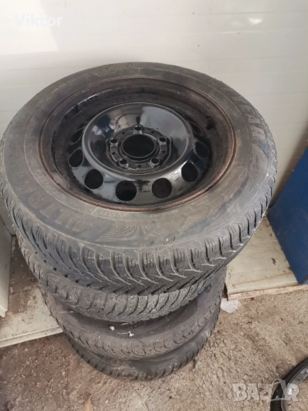 Зимни гуми с железни джанти BMW 3, снимка 1