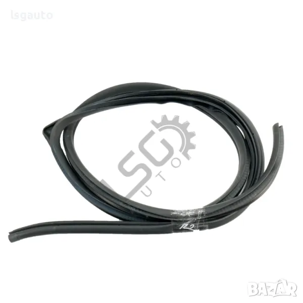 Уплътнение предна дясна врата Mazda 6 (GG) 2002-2008 ID: 139911, снимка 1