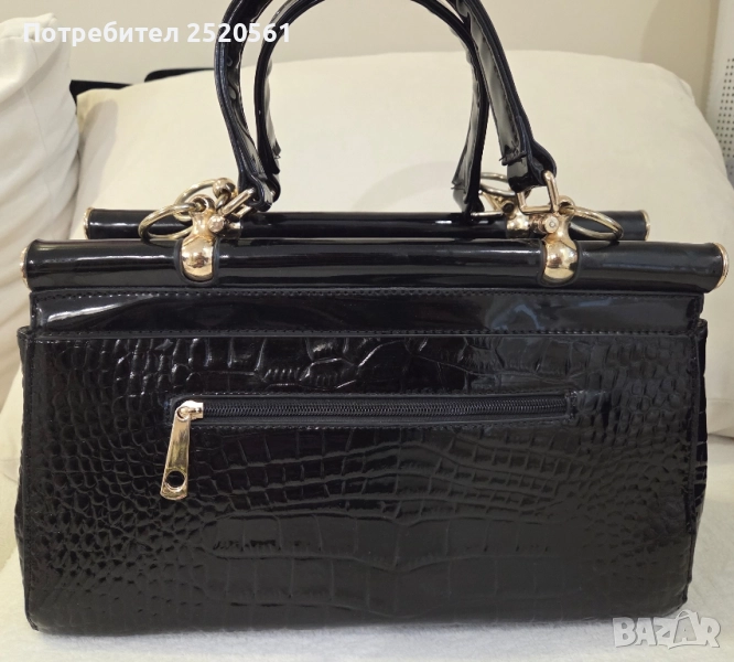 Елегантна дамска черна чанта лак, снимка 1