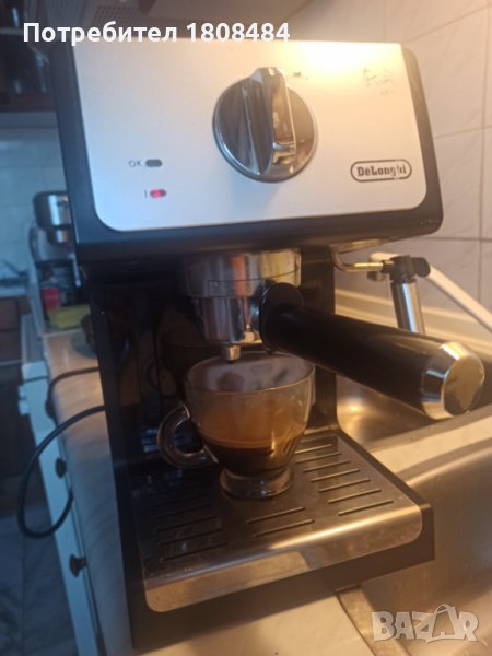 Кафе машина Делонги с ръкохватка с крема диск и 3 броя цедки, работи отлично , снимка 1