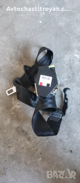 Заден Ляв Колан Audi A8 - 610311300, снимка 1