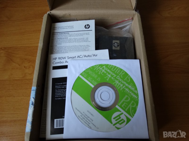 HP 462602-001 - висок клас универсален захранващ адаптер ..., снимка 1