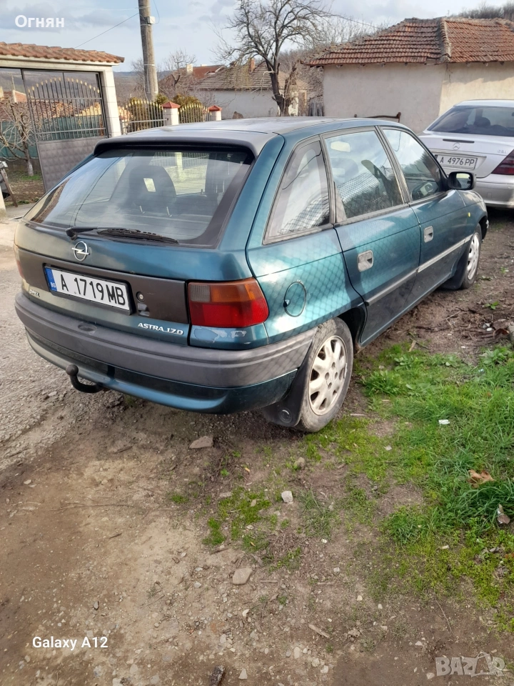 Opel Astra 1.7 TD, снимка 1