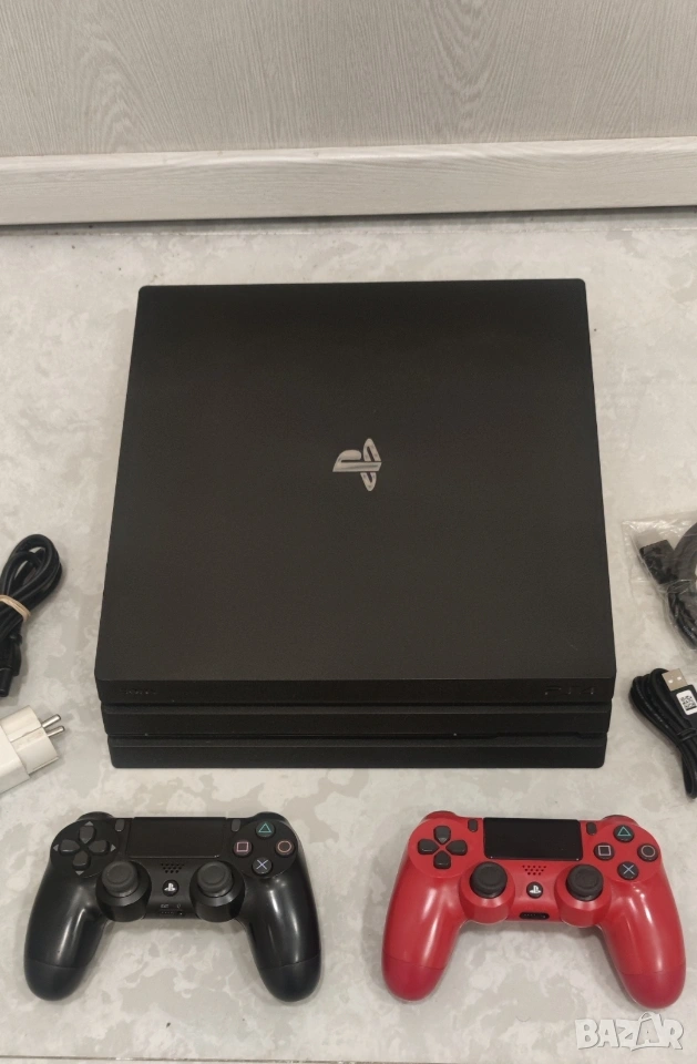 PS4-Pro-1 Tb+2 Джойстика, снимка 1