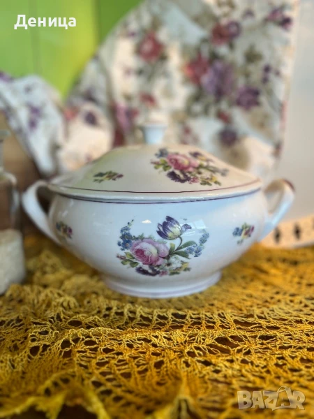 Започвам с нещо наше и много яко💗 Една от най-редките и красиви шарки върху супник на Китка🥰 , снимка 1