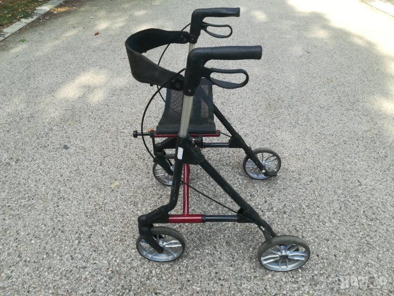 Лека алуминиева проходилка за възрастни хора /Ролатор / , снимка 1