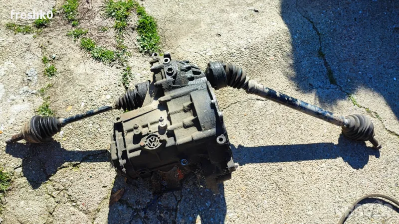 Скоростна кутия Passat 1.6 101кс 1996г., снимка 1