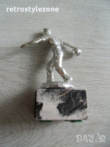 № 5325 стара метална наградна статуетка   - мрамор , метал , 1986 г  - размери - височина 12,5 см , , снимка 4 - Други ценни предмети - 32946892