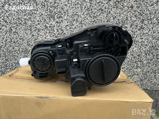 Десен фар за мерцедес w211, снимка 2 - Части - 52433949