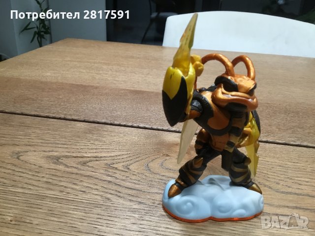 Скайландър Skylanders Giants Giant Figure Swarm, снимка 5 - Колекции - 43171739