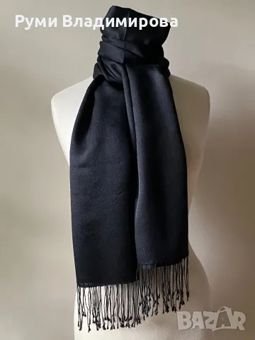 Черен шал от 100 % фина вълна, снимка 4 - Шалове - 49736167