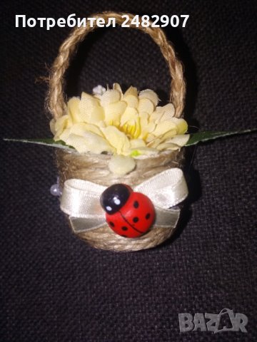 Ръчно изработени мини кошнички с цветя, снимка 1 - Декорация за дома - 38468109