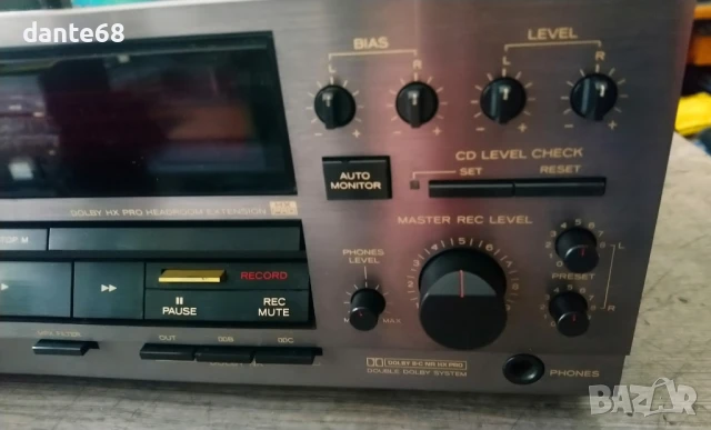 Триглав касетен дек TEAC V-870, снимка 6 - Декове - 50467677