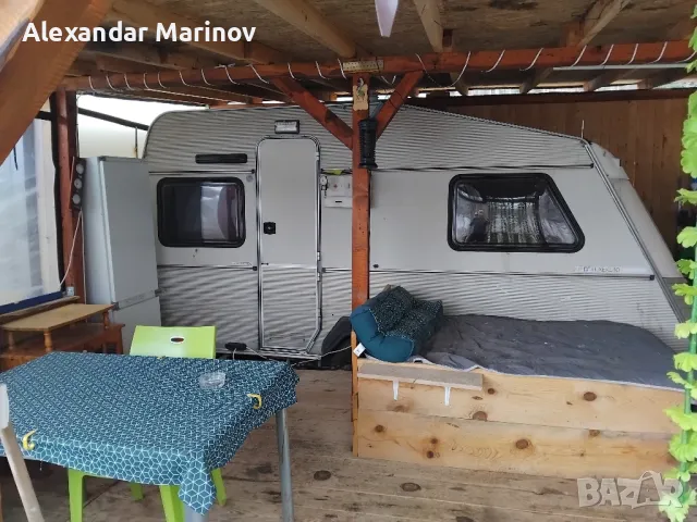 Каравана с навес на язовир Искър 