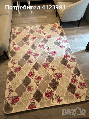 Чисто нов килим, снимка 2 - Килими - 53226112