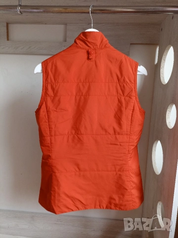 Дамски елек Woolrich, снимка 2 - Елеци - 53086767