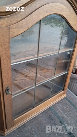 Ъглова стенна витрина масив, снимка 3 - Секции и витрини - 53034425