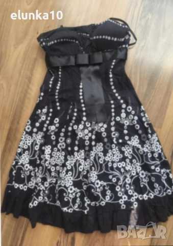 две дамски рокли