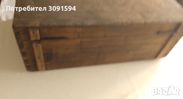 Стар автентичен дървен куфар , снимка 8 - Антикварни и старинни предмети - 43275057