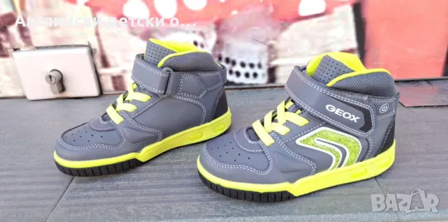 Английски детски оригинални кецове светещи -GEOX, снимка 5 - Детски маратонки - 49957621