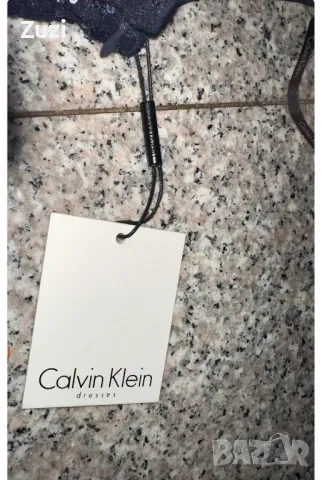 Нова оригинална рокля Calvin Klein, снимка 4 - Рокли - 48555450