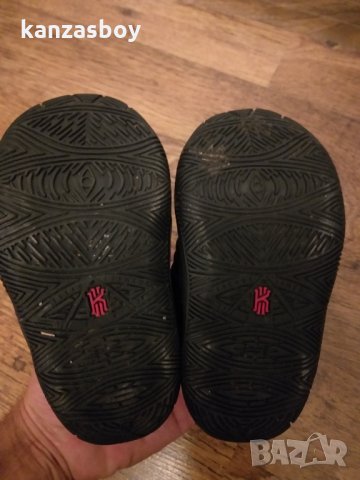 Nike Kyrie 5 Td Irving - страхотни детски маратонки КАТО НОВИ, снимка 12 - Детски маратонки - 33393735