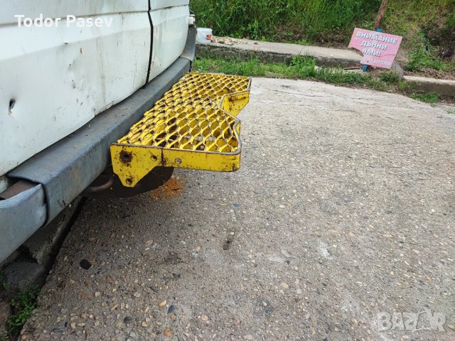 Теглич за Форд Транзит