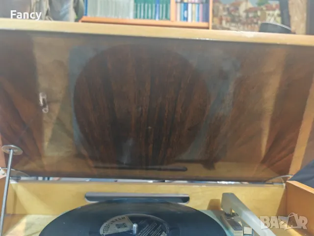 Радио Грамофон Latvija M , снимка 11 - Антикварни и старинни предмети - 47892974