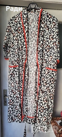 Продавам пеньоар с коланче