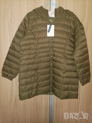 Ново олекотено яке с качулка 