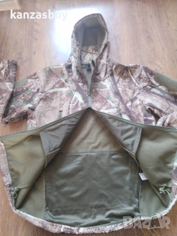 mens outdoor camouflage skin jacket wilderness - ловно софтшел яке КАТО НОВО ХЛ, снимка 3 - Якета - 53406156