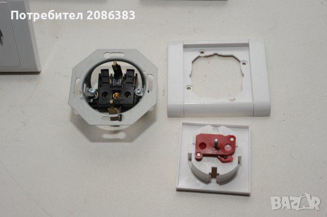 Електрически ключ , антенни розетки , сателитни части, снимка 2 - Други стоки за дома - 43899153