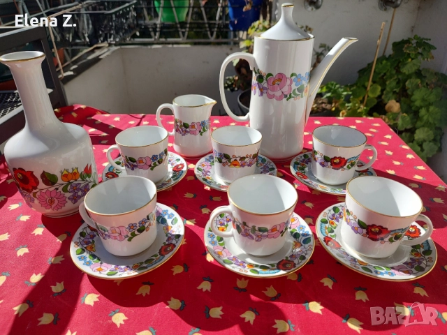 Ръчно рисуван сервиз за кафе и ваза - Kalocsa Унгария, снимка 4 - Сервизи - 52274340