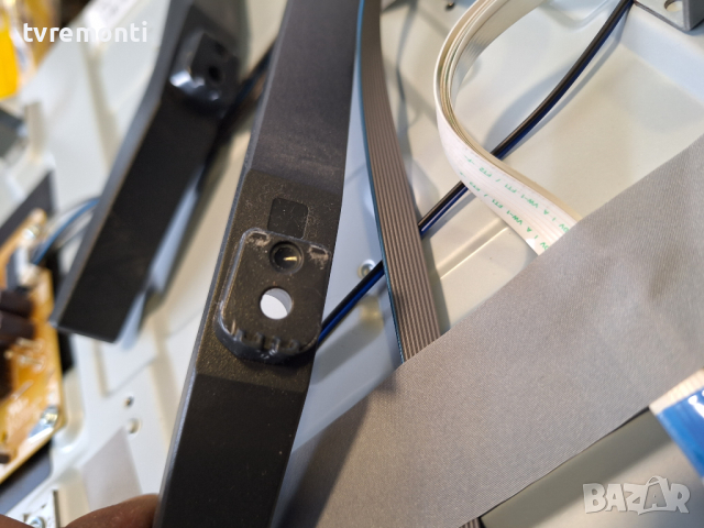 крачета за телевизор LG модел 32LM550BPLB, снимка 2 - Стойки, 3D очила, аксесоари - 44865058