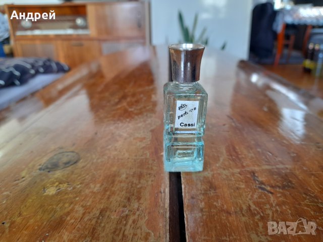 Стар парфюм Cassi, снимка 1 - Други ценни предмети - 35279744
