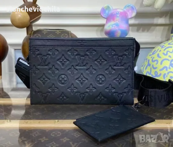 Чанта Luis Vuitton Gaston Wearable Wallet
, снимка 15 - Чанти - 49013978