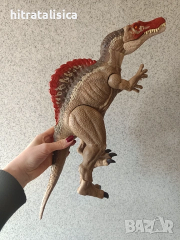 Голям динозавър Jurassic World