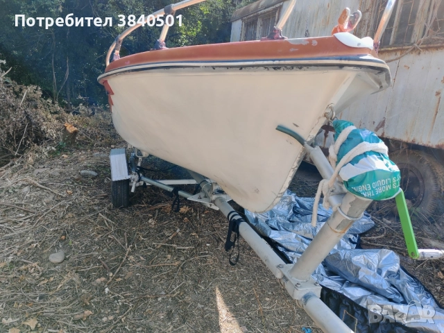 Лодка с двигател , снимка 2 - Воден транспорт - 52328451