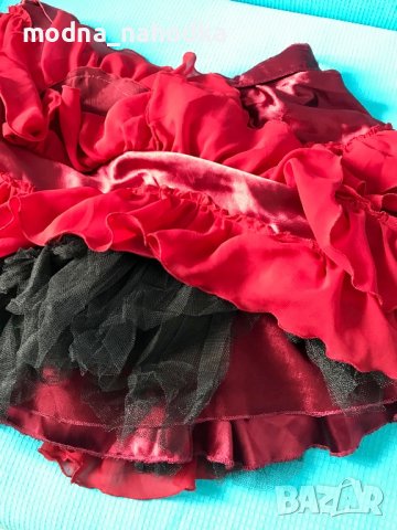 Шита и преправяна червена пола , снимка 2 - Поли - 37203478