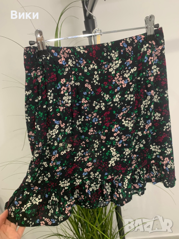 Пола в размер S нова с етикет, снимка 9 - Поли - 44867198