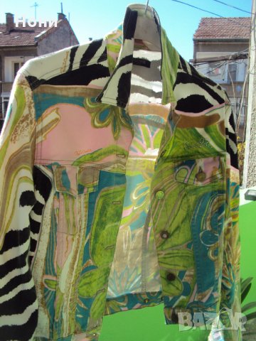 Късо оригинално дънково яке на Роберто Кавали , снимка 2 - Якета - 26847058