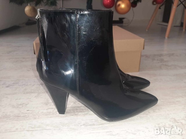 Нови лачени боти Tally Weijl, снимка 2 - Дамски обувки на ток - 43552238