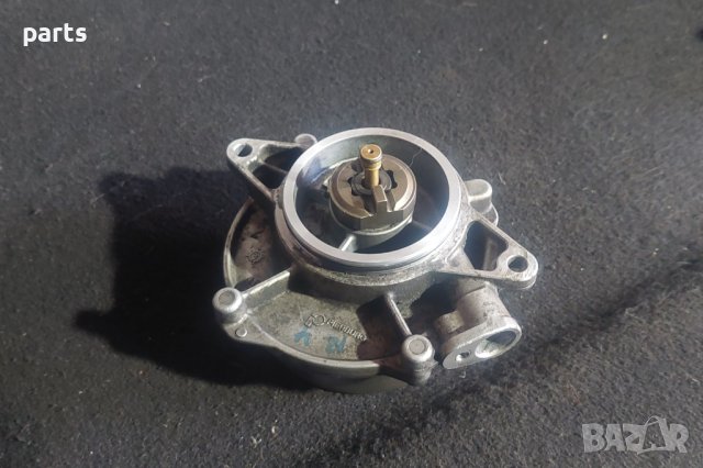 Вакуум Помпа 3.0TDI Ауди - VW - Порше - 7000130202 - 04T780443 - 057145100L N, снимка 3 - Части - 43960245