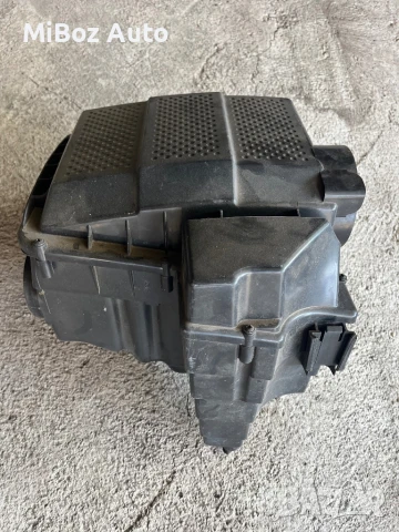 Кутия въздушен филтър Рейндж Роувър Range Land Rover L322, снимка 2 - Части - 51002843