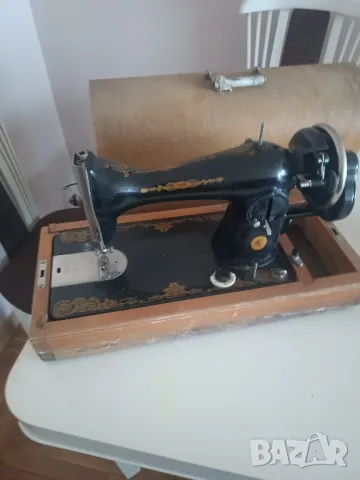 Стара шевна машина , снимка 6 - Антикварни и старинни предмети - 50046214