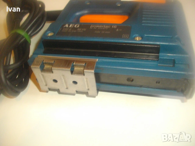 НОВ AEG Powertac 16 Професионален оригинален ел. такер с регулация за скоби до 15 мм , снимка 5 - Други инструменти - 53404832