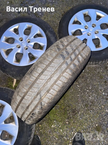 Хюндай И20 гуми с джанти и тасове плюс подарък датчици за налягане, снимка 10 - Гуми и джанти - 53127010