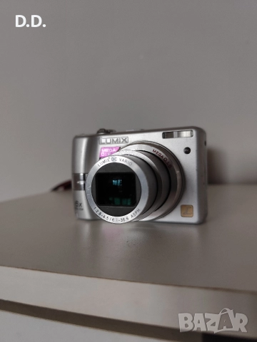 Дигитален фотоапарат Panasonic Lumix , снимка 3 - Фотоапарати - 52991780